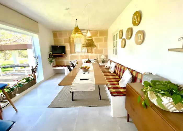 Heretat De Sant Joan Ferreries (Ferrerías)