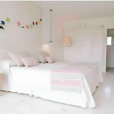 Heretat De Sant Joan Villa Ferreries