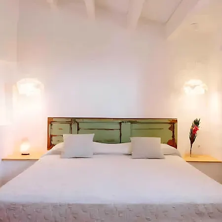 Heretat De Sant Joan * Ferreries